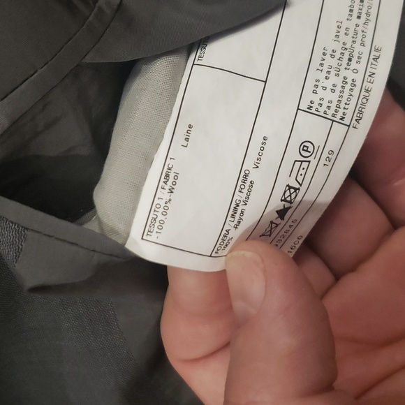 ARMANI COLEZZIONI MEN'S SOHO 100% WOOL GRAY SUIT LIKE NEW 44 L - Picture 8 of 16